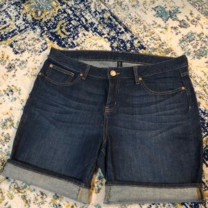 GAP Jean Shorts Sz14 in new condition